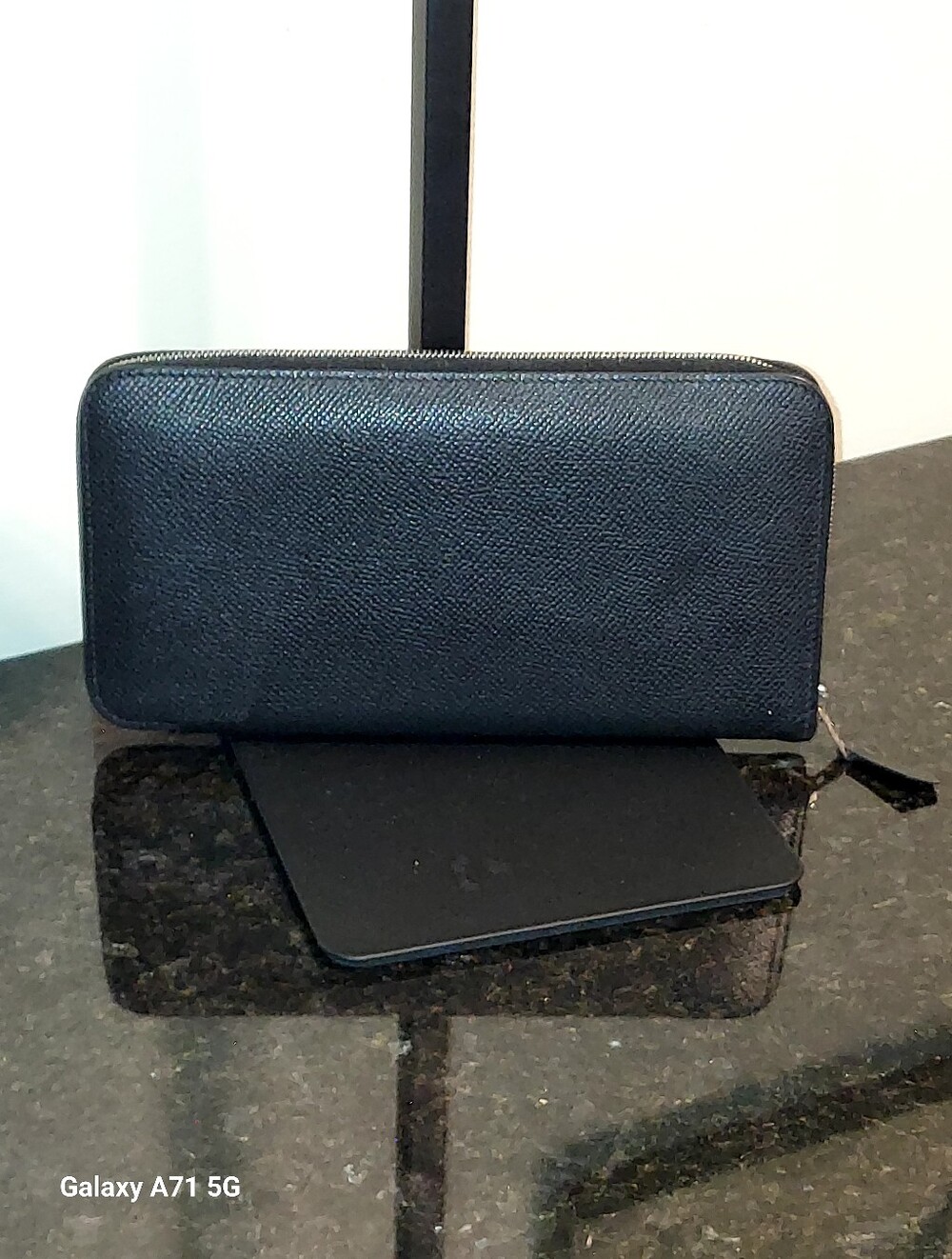 Auth Hermes Azap Rosim Black Leather With Palladium Hardware. Zip Around COA